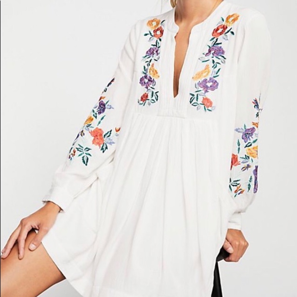 🎉SOLD🎉 Free People Mia Gauze Embroidered Dress